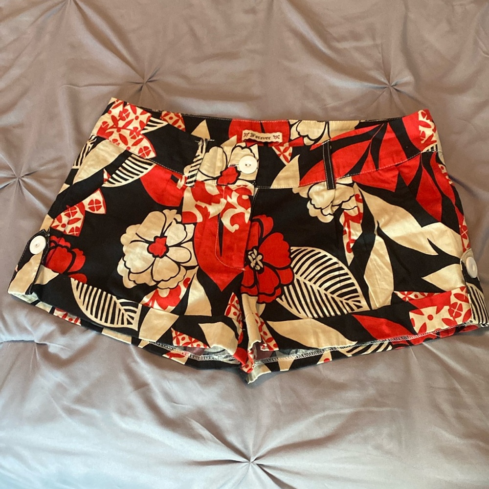 Forever 21 Floral Shortie Shorts- M